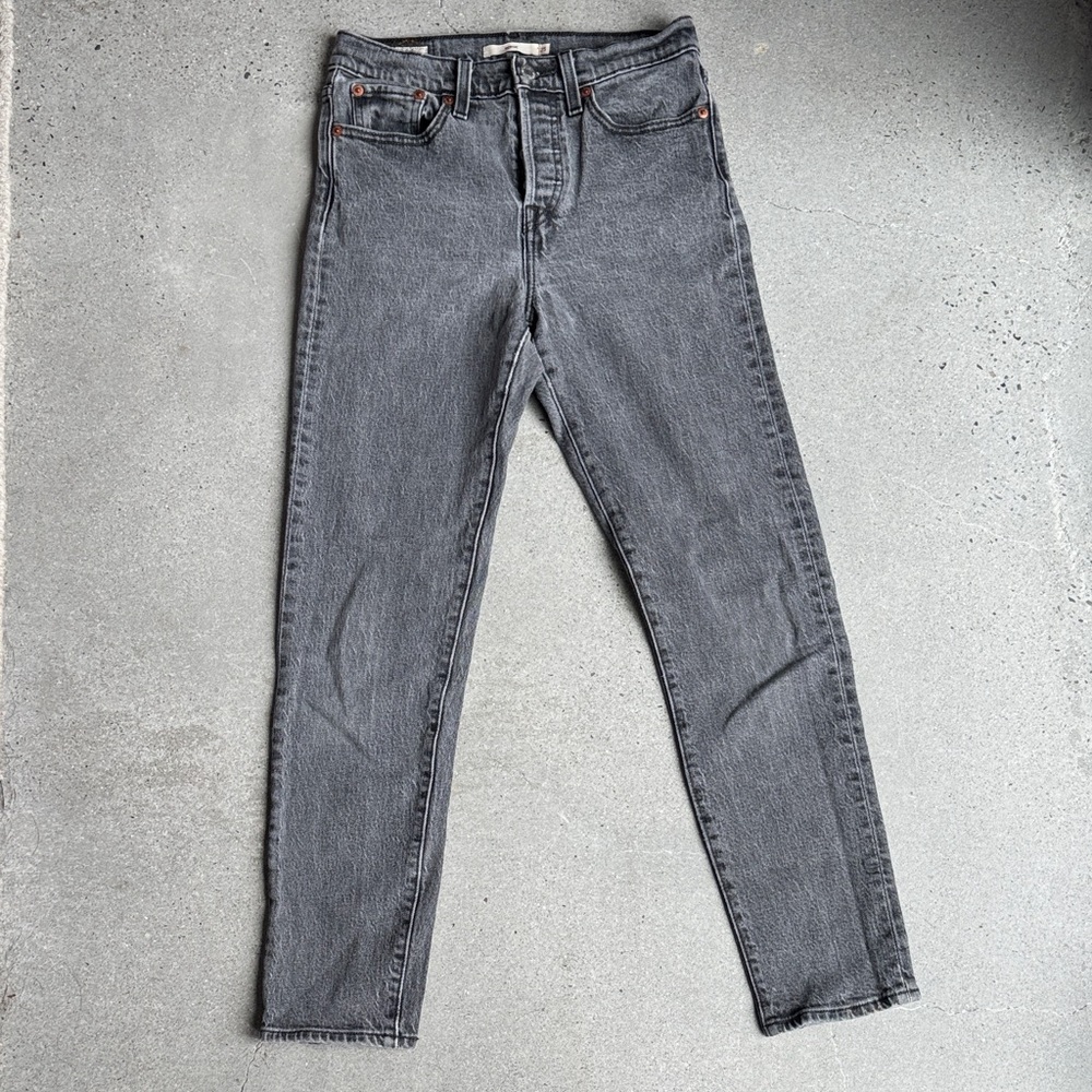 Levi’s wedgie washed black jeans